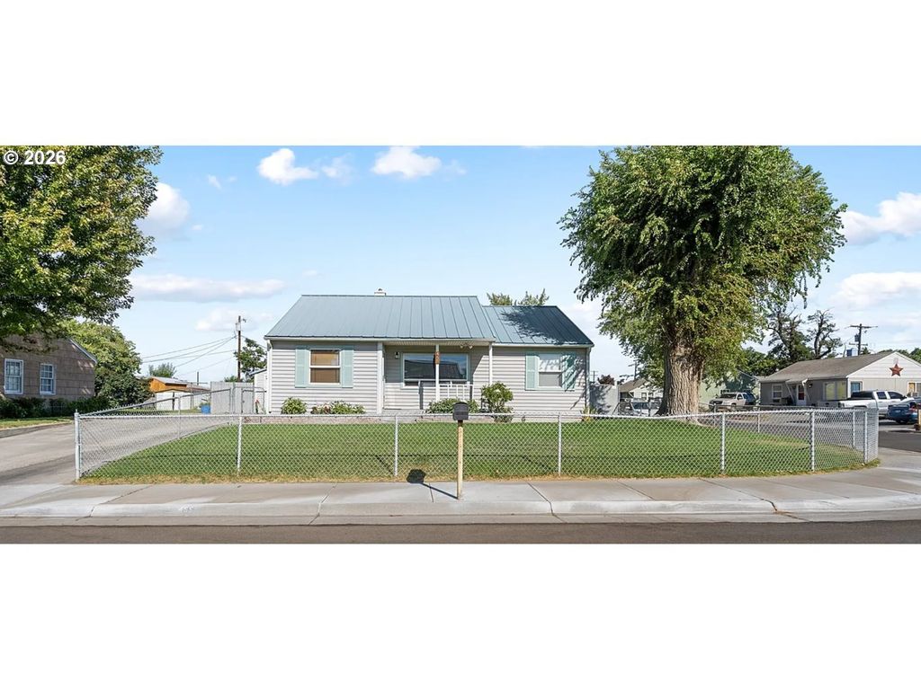 455 E Sunset Dr, Hermiston