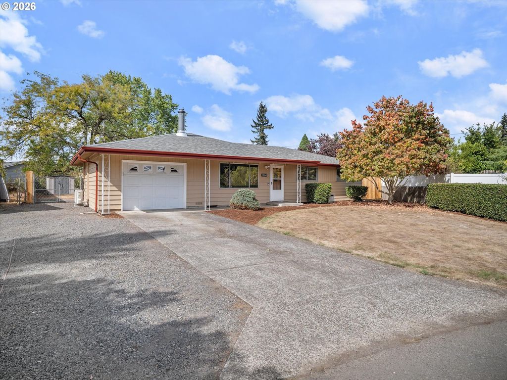 1900 Bergeron Ct, Vancouver