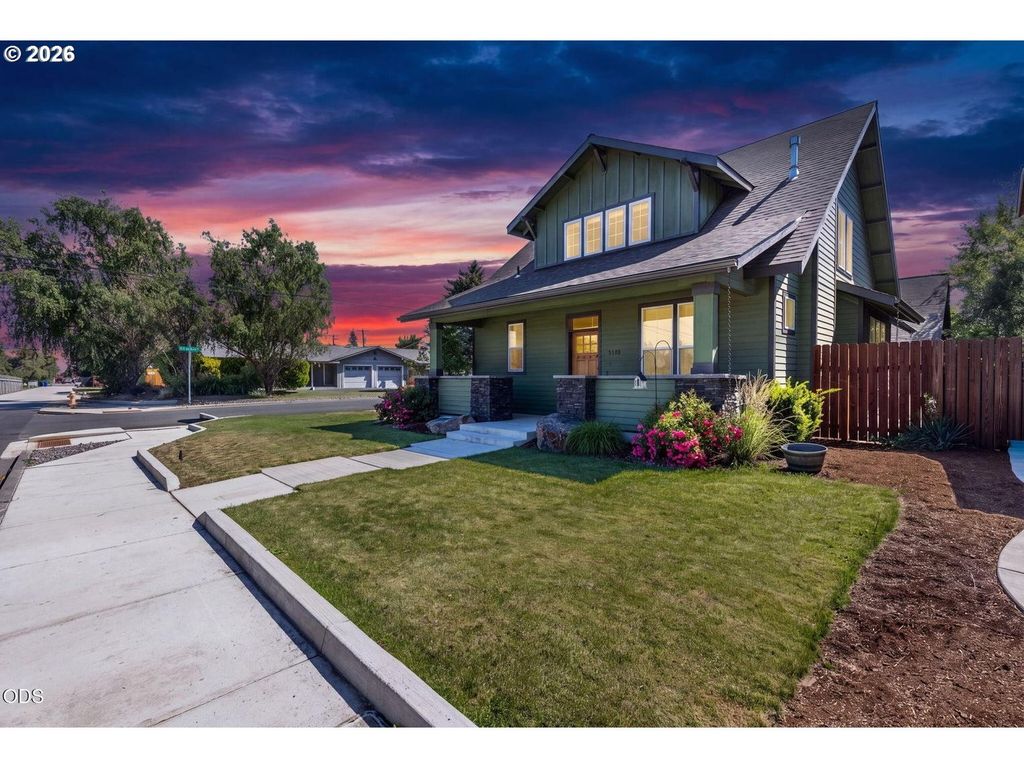1130 Sw Indian Ave, Redmond