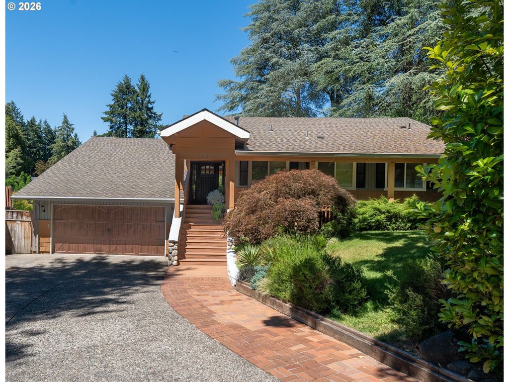 18040 Royce Way, Lake Oswego