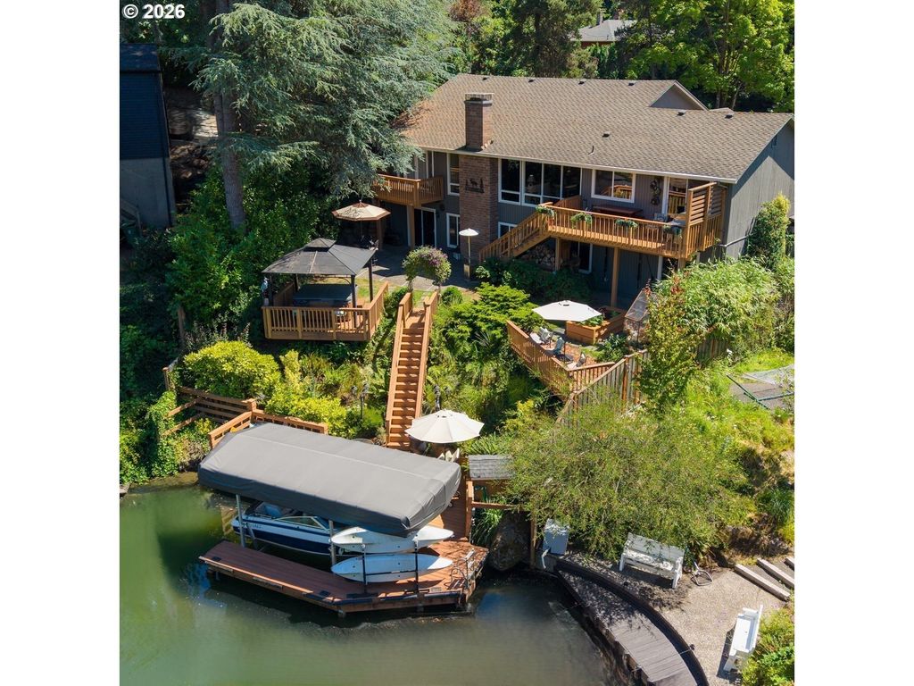 18040 Royce Way, Lake Oswego