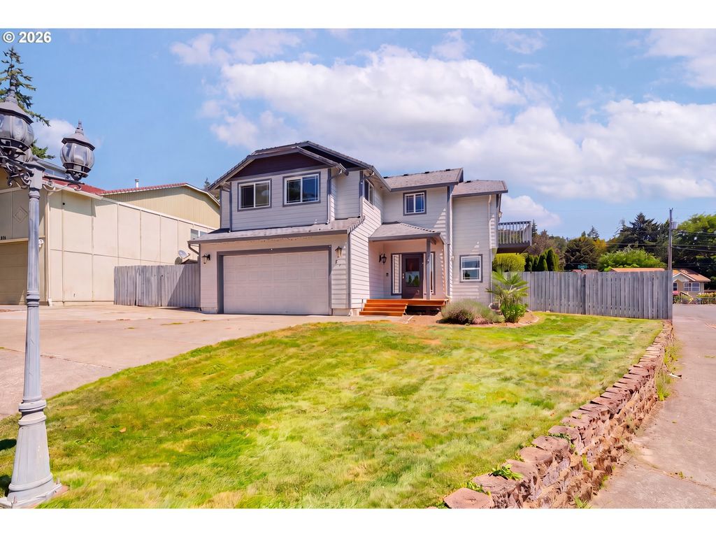 414 N 3rd Pl, Kalama