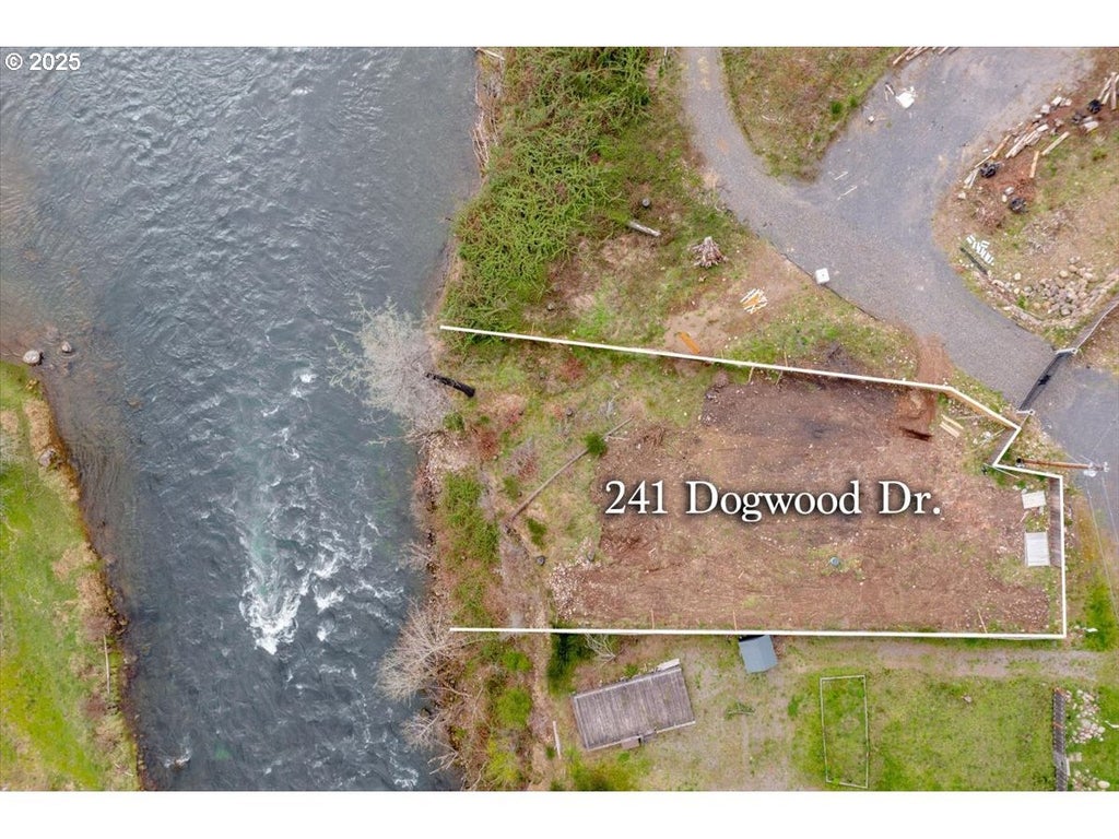 241 Dogwood Dr, Gates