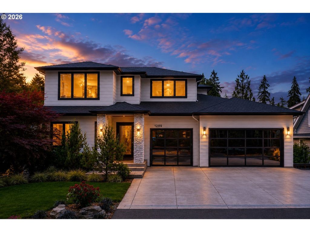 1289 Chandler Rd, Lake Oswego