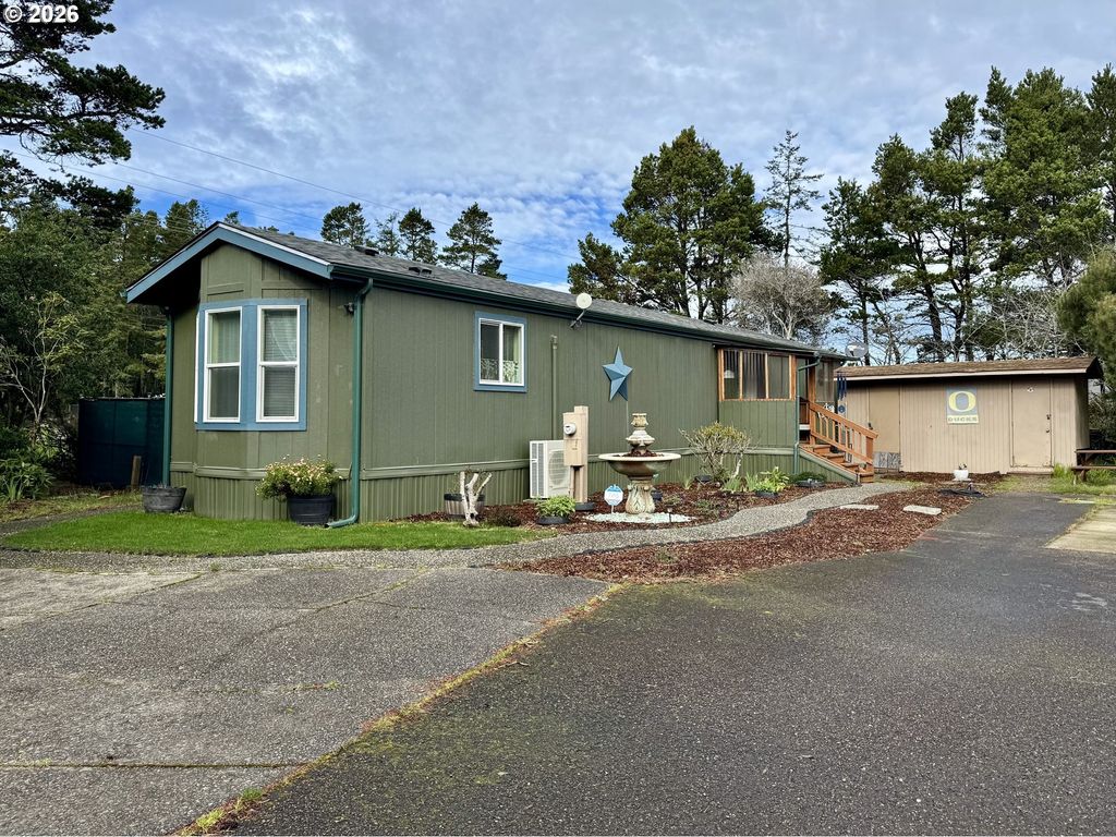 3760 Highway 101 1, Florence