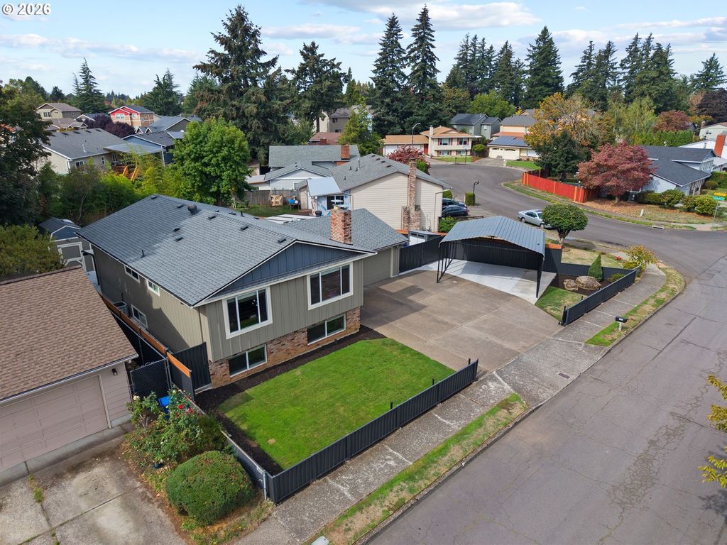 1205 Ne 188th Pl, Portland