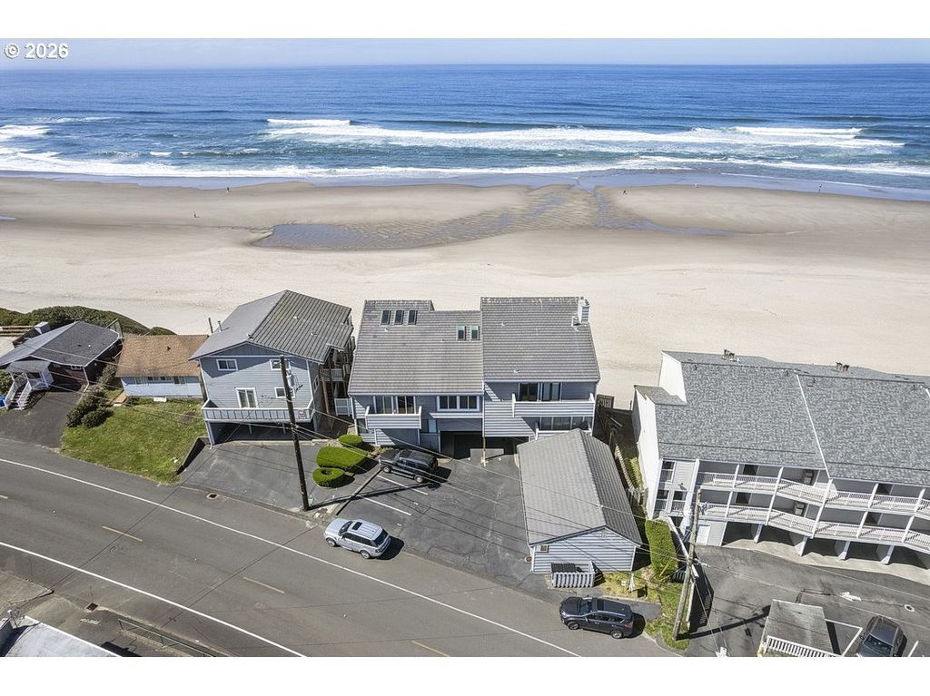 241 Sw Ebb Ave, Lincoln City