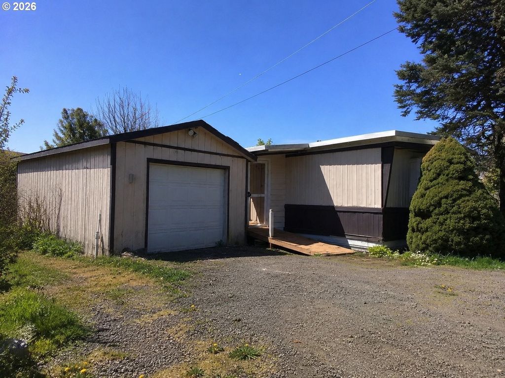 93802 High Ln, Coos Bay