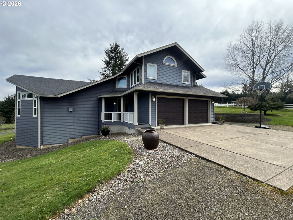 27067 Pickens Rd, Eugene