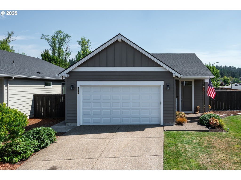 1470 N Broadway St, Estacada