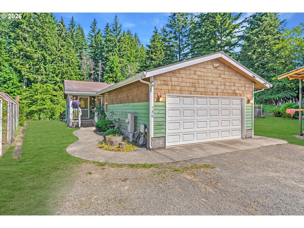 136 Longhorn Rd, Amboy