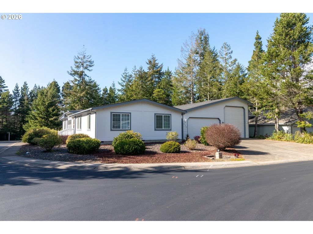 613 Glenbrook Cir, Florence