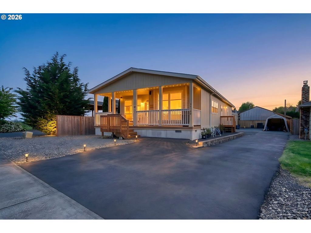 34148 Se Elm St A, Scappoose