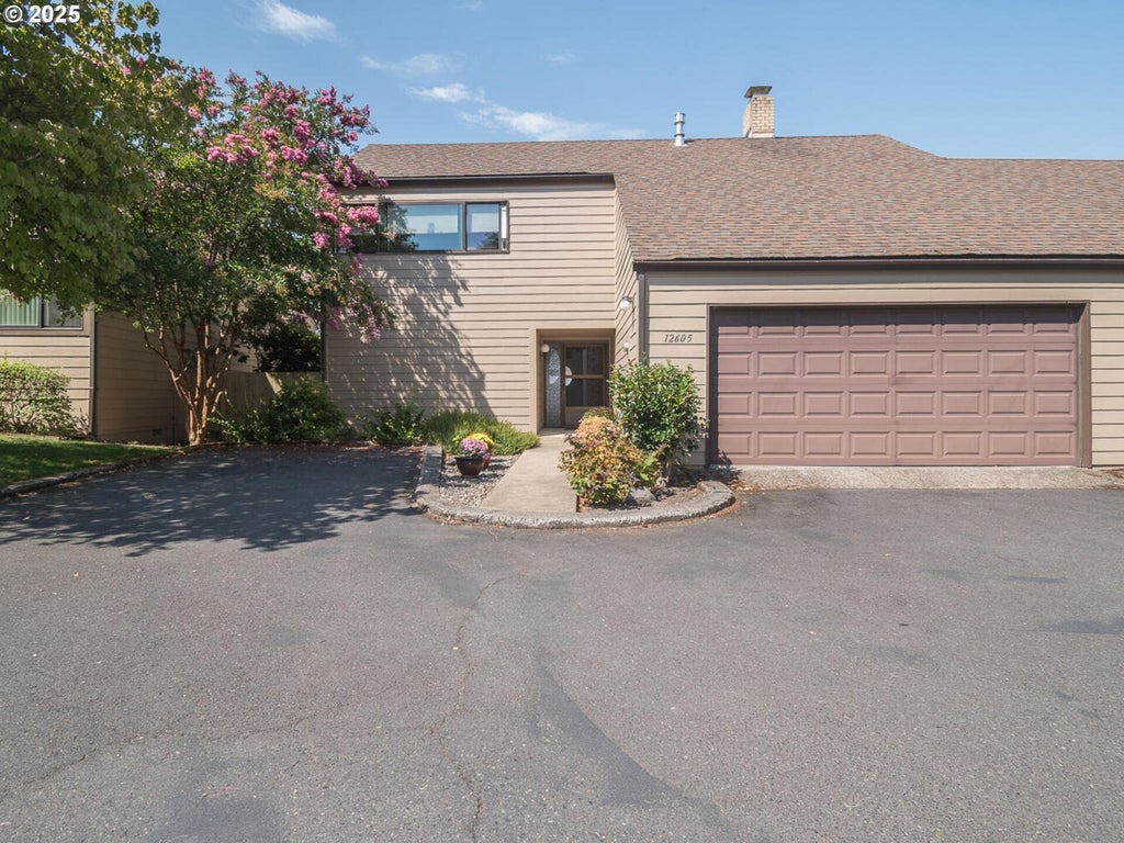 12605 Ne Shaver St, Portland
