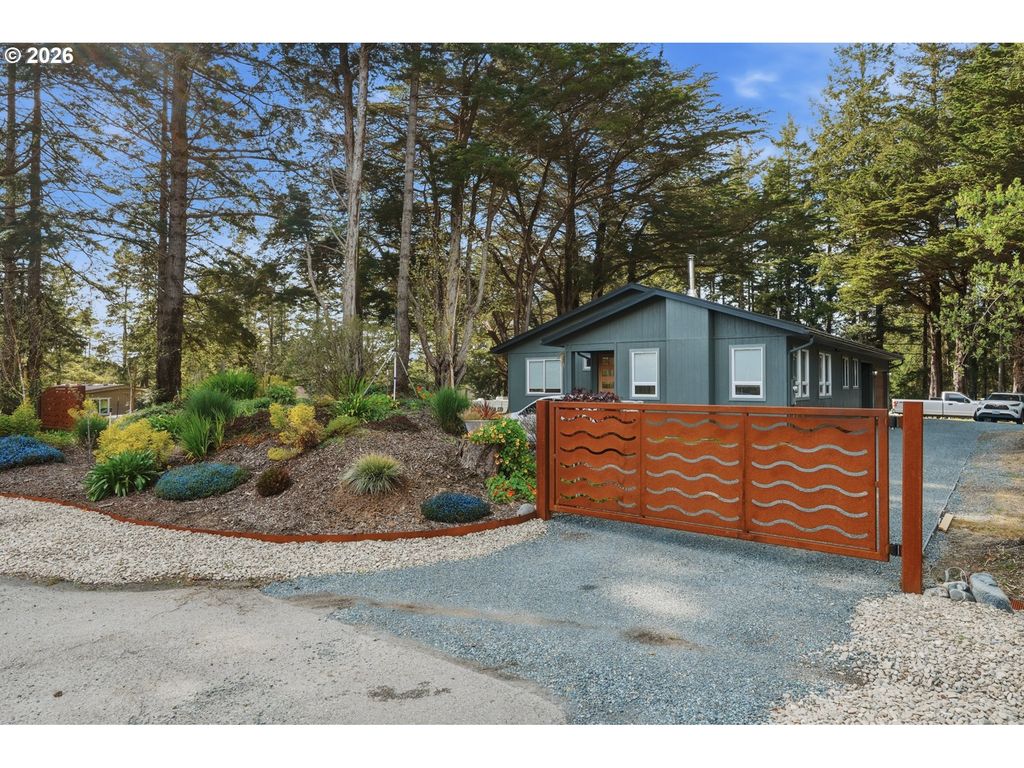 88879 Highway 42 S, Bandon
