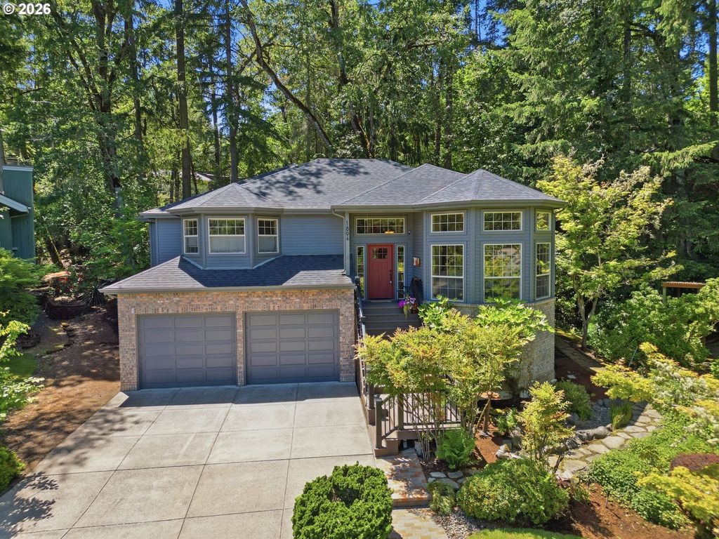 1894 W 27th Pl, Eugene