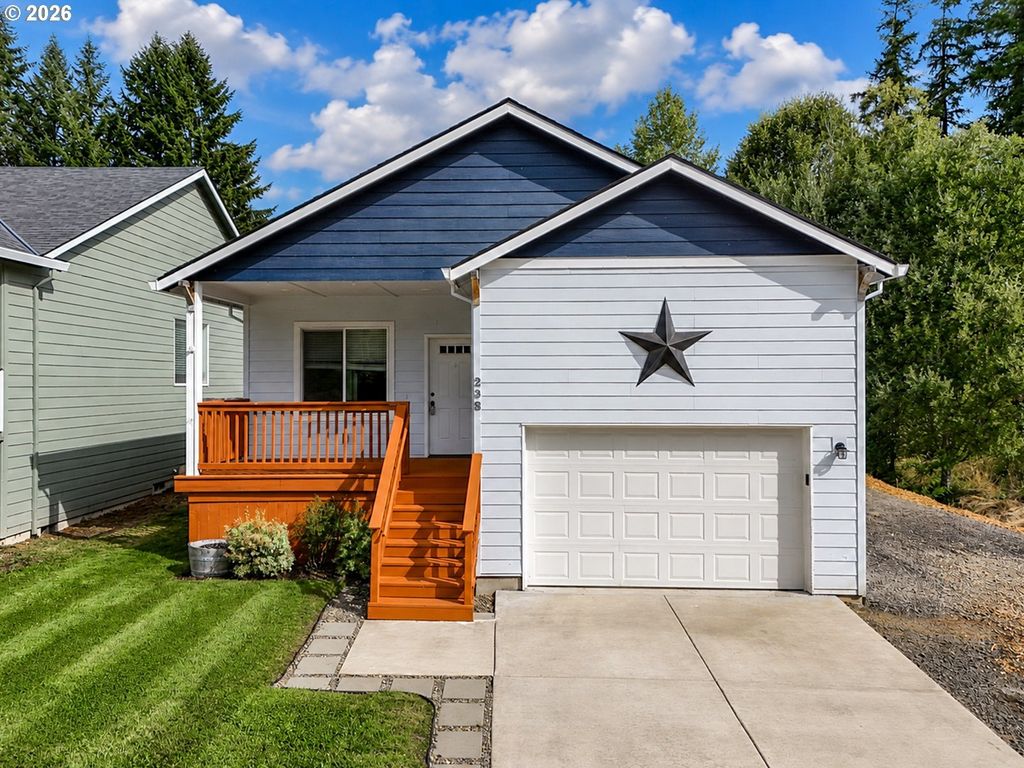 298 E I St, Vernonia