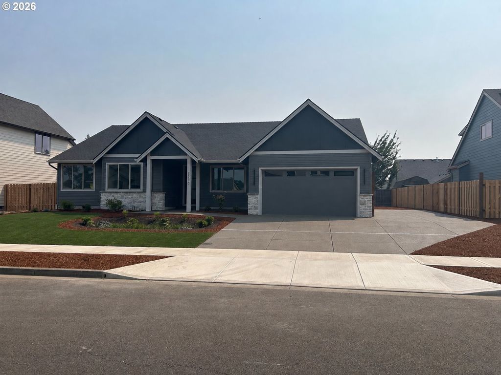 2130 Nighthawk Ave, Stayton