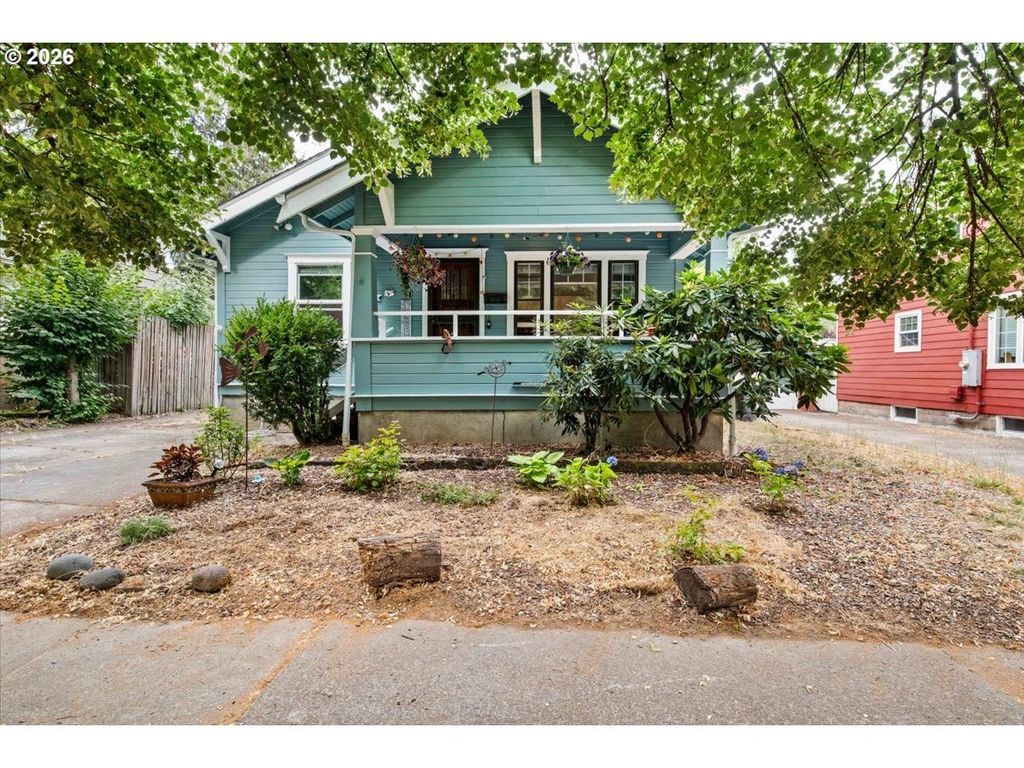 375 Se 23rd St, Salem