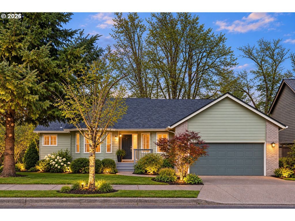 18029 Chickaree Dr, Oregon City