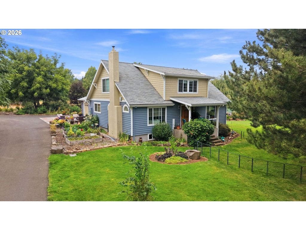 1736 Markham Rd, Hood River