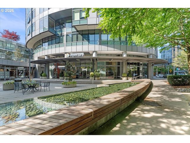 3601 S River Pkwy 812, Portland