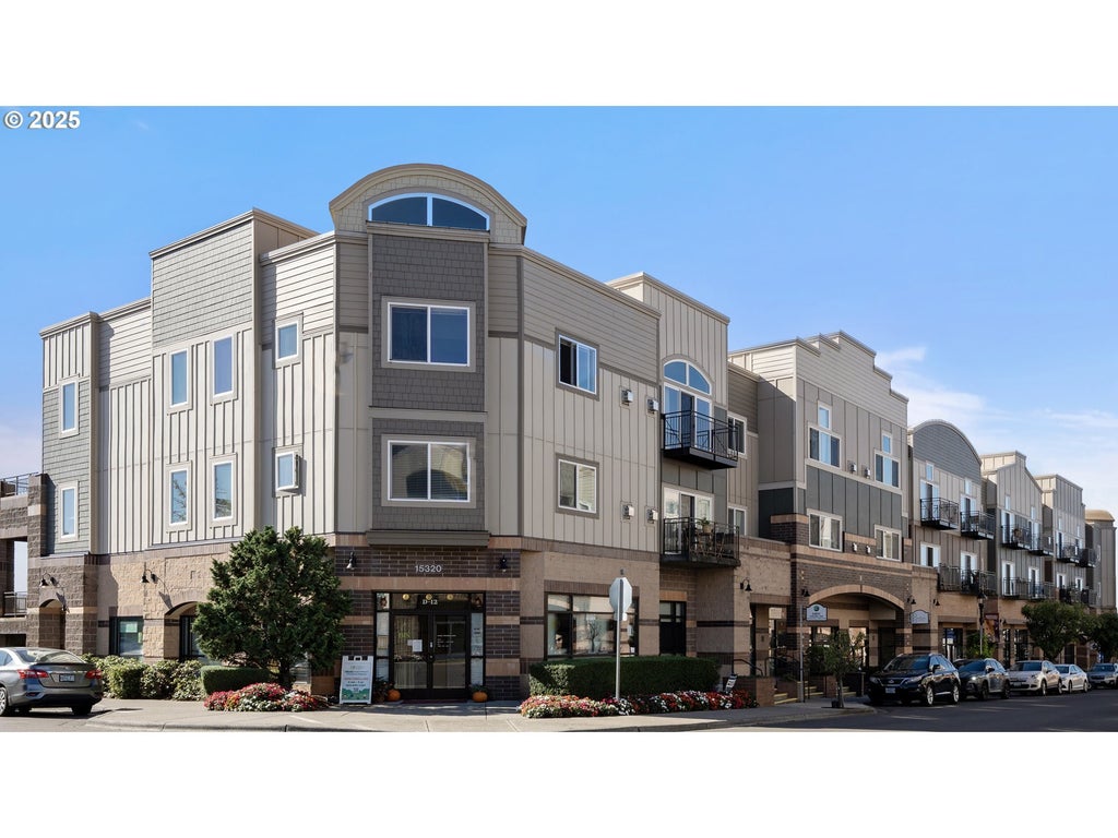 15320 Nw Central Dr 222, Portland