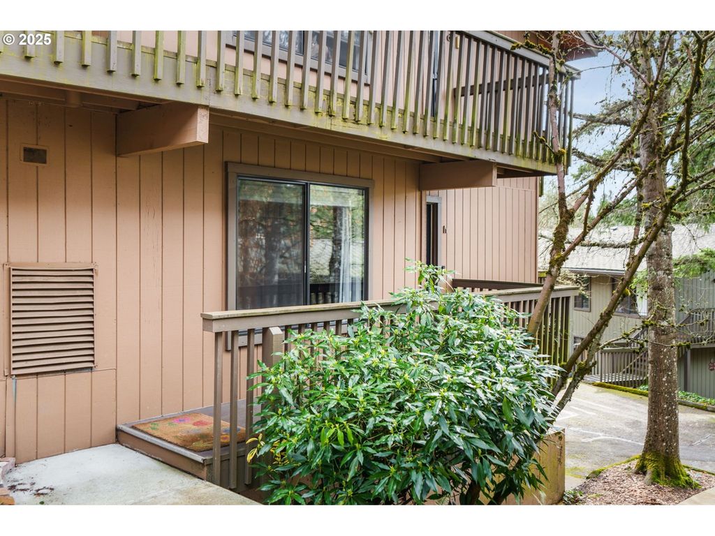 7538 Sw Barnes Rd H, Portland