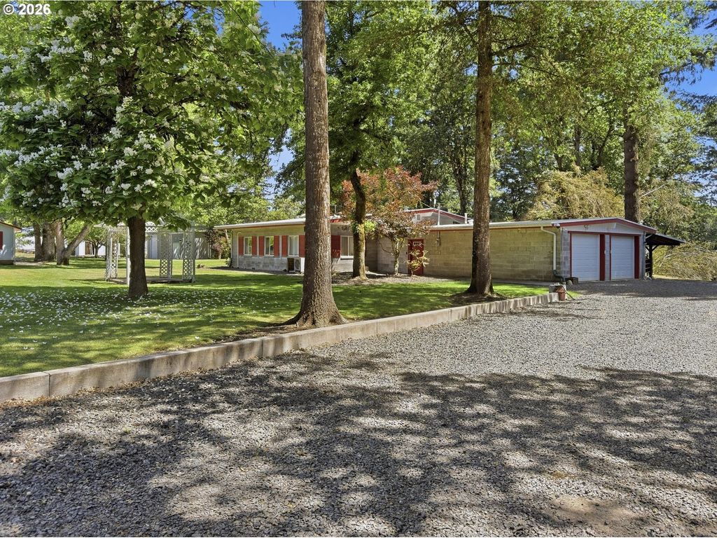 93127 Marcola Rd, Marcola