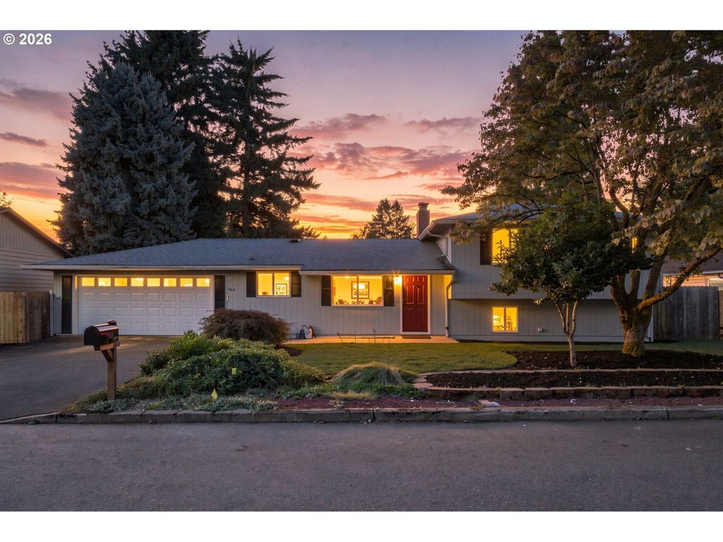 1120 Douglas Dr, West Linn