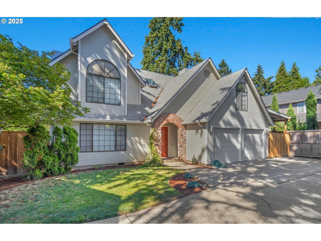 729 Ne Rogahn St, Hillsboro