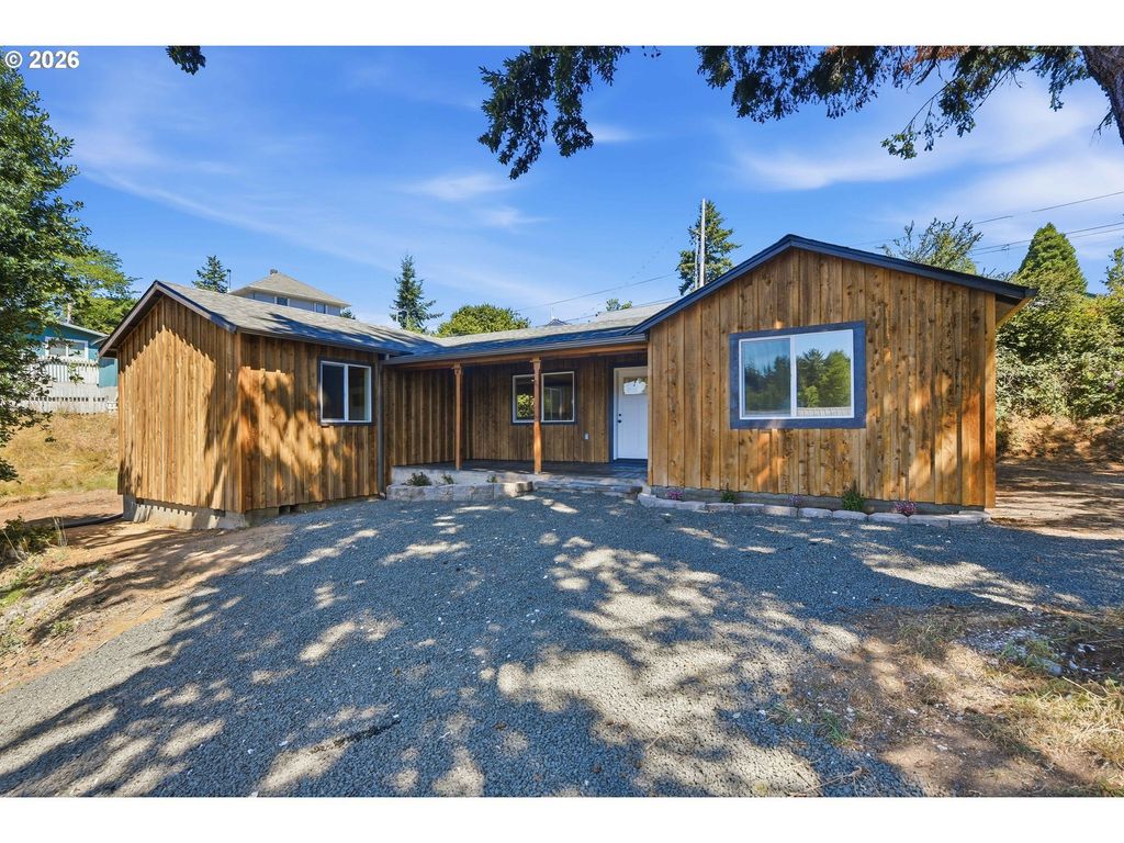 511 9th Ave, Coos Bay