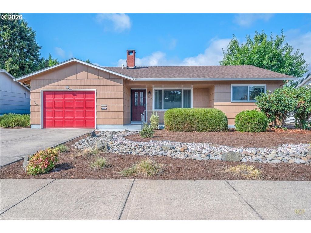 943 Oregon Way, Woodburn