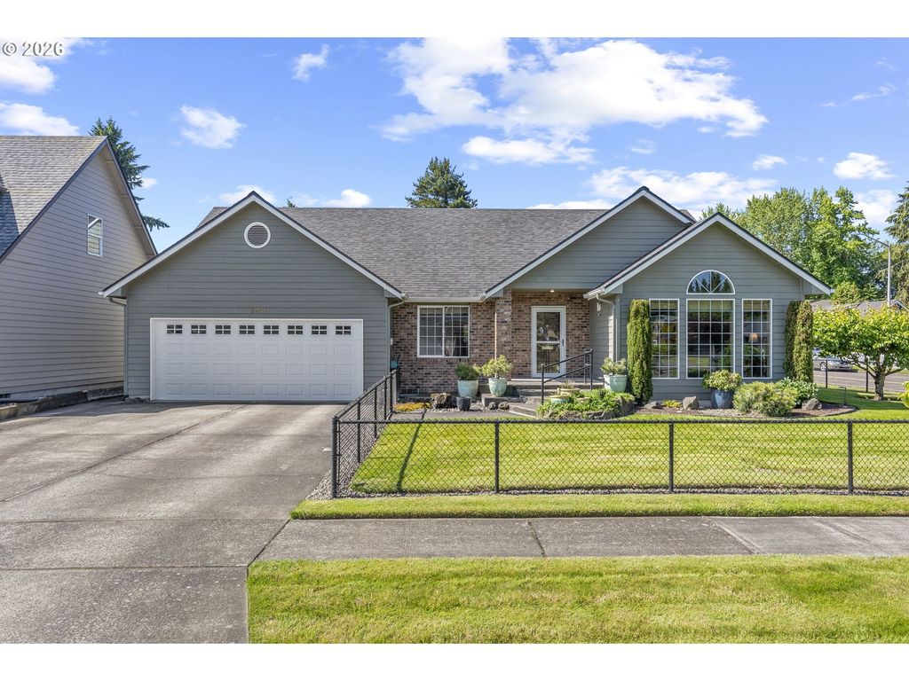 2951 Premiere Pl, Longview