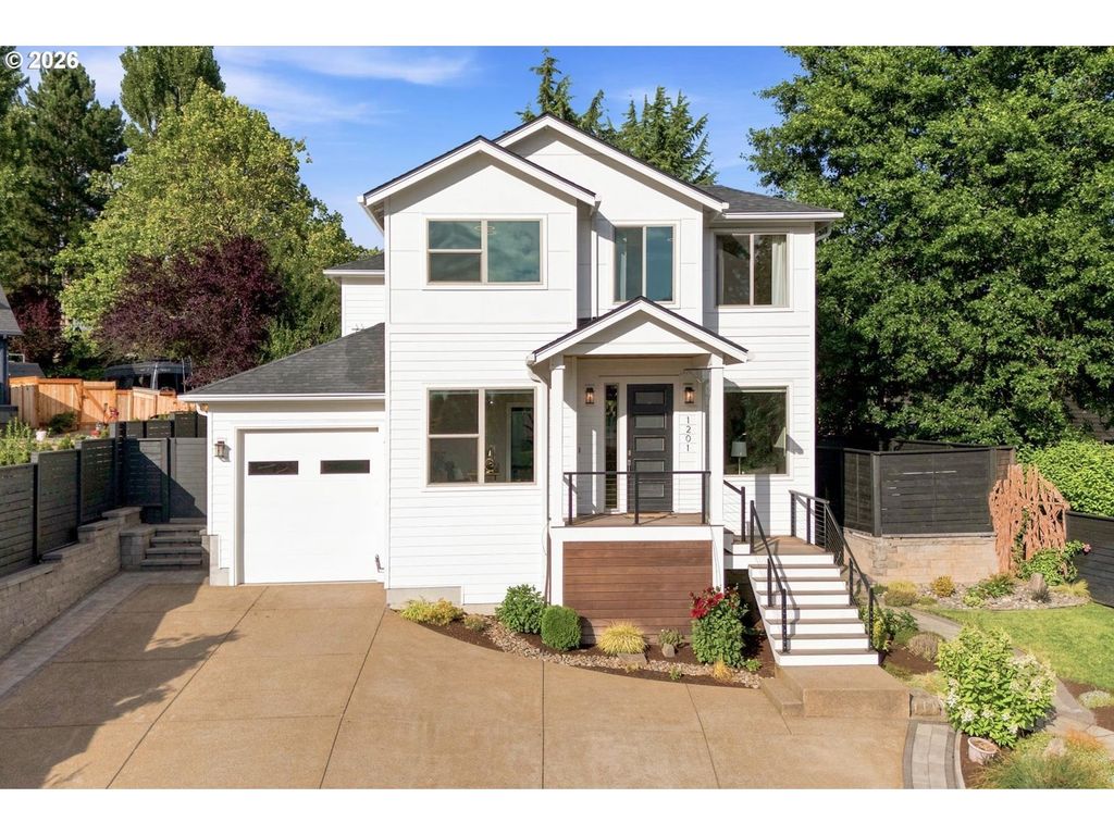 1201 Rosemont Rd, West Linn