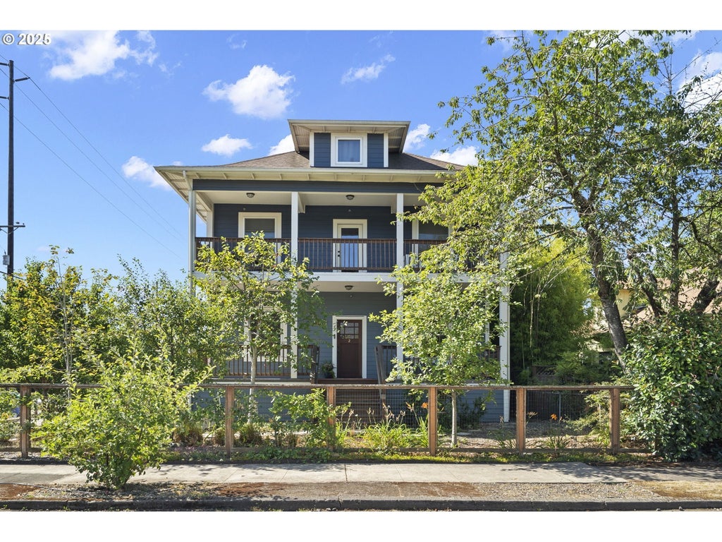 6928 Se Raymond Ct 1, Portland