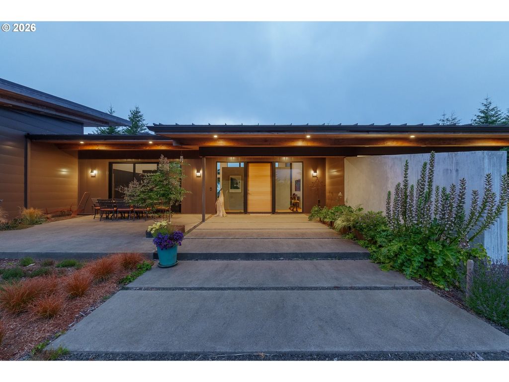 75175 Stargazer Lane, Coquille