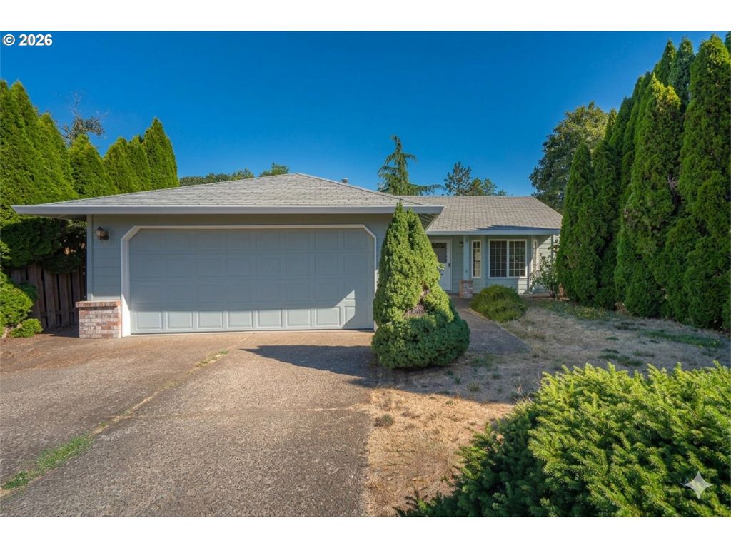 219 E Mission Dr, Newberg
