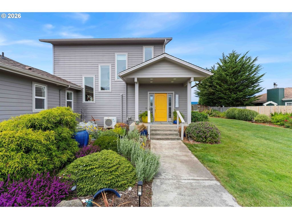 3883 Natalie Way, Bandon