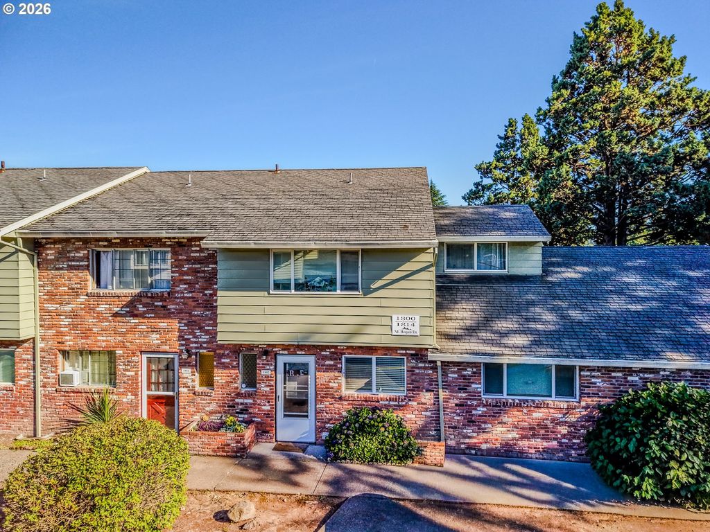 1802 Ne Hogan Dr, Gresham