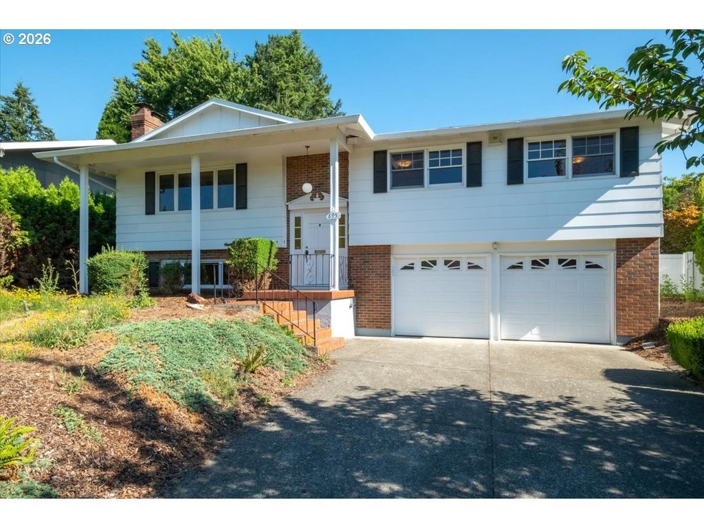 895 Nw 3rd St, Gresham