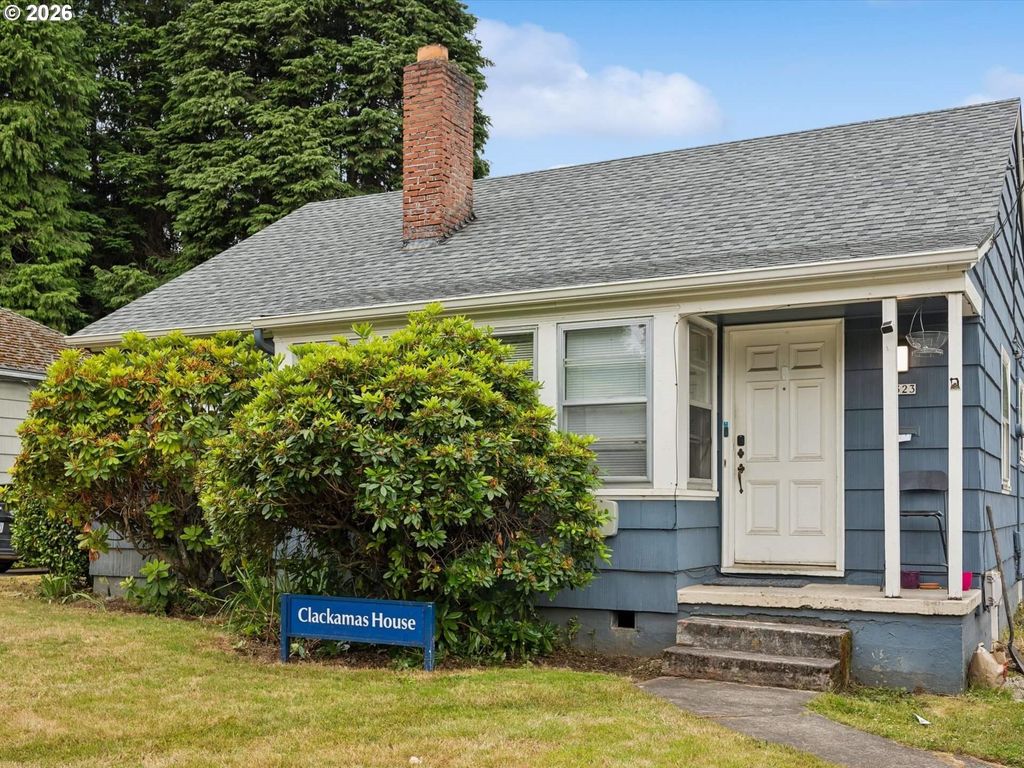 2323 Se 70th Ave, Portland