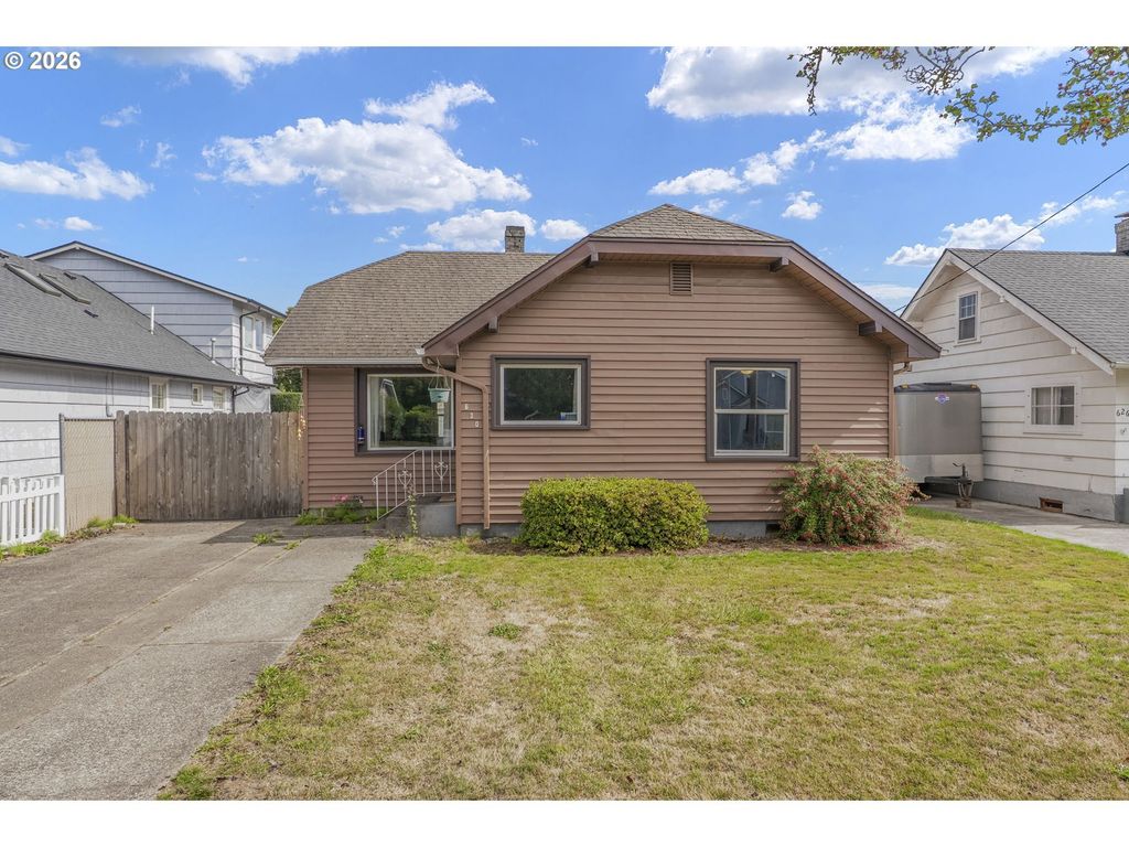 630 20th Ave, Longview