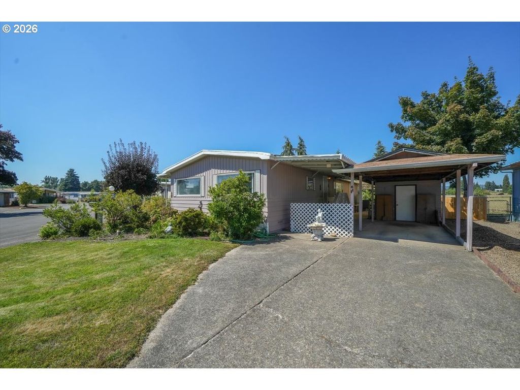77500 S 6th St A011, Cottage Grove