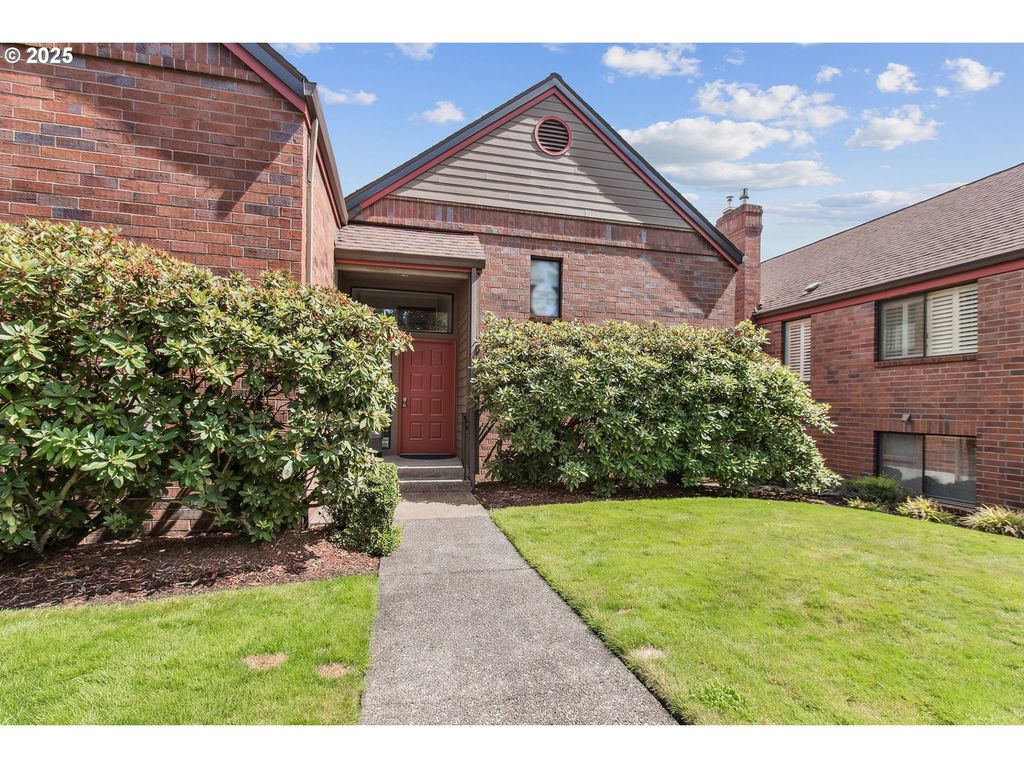15565 Sw 114th Ct 26, Portland