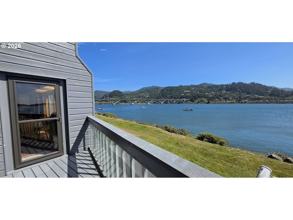 94304 Wedderburn Loop 422, Gold Beach