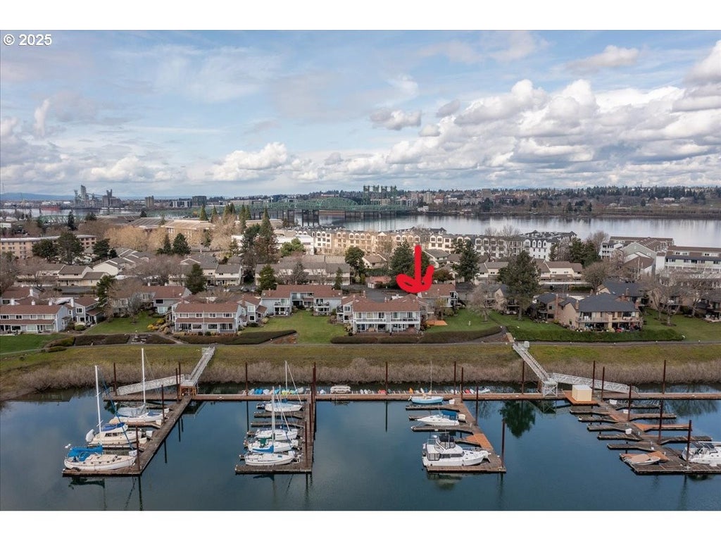 448 N Hayden Bay Dr, Portland