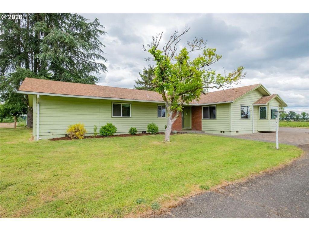 39129 Groshong Rd Ne, Albany