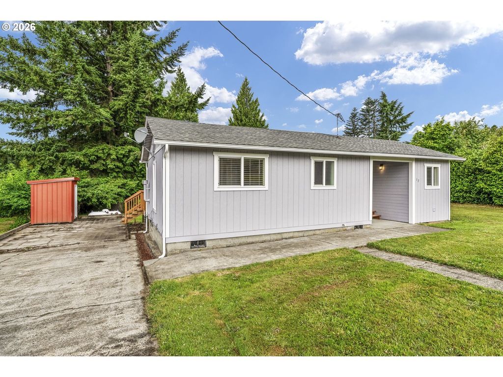 175 Jacobson Rd, Cathlamet