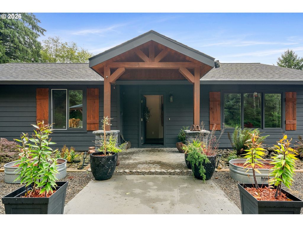 4095 Westwood Dr, Tillamook